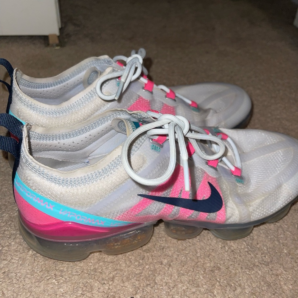Womens nike vapormaxes